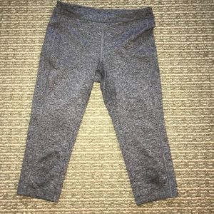 grey capri leggings